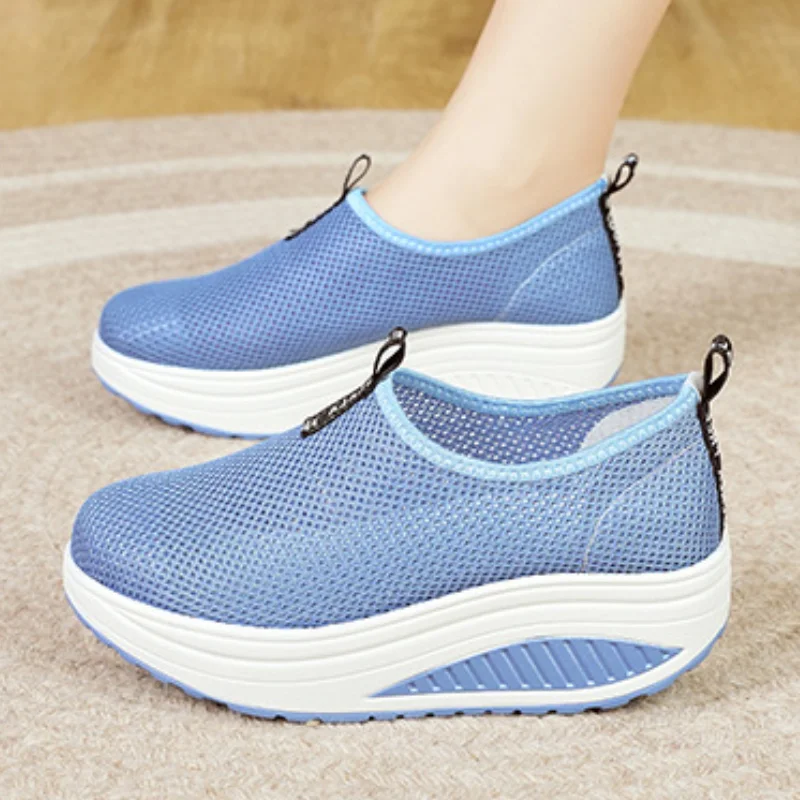 Fashion Breathable Mesh Women Running Shoes Comfortable Lightweight Casual Sneaker Summer Outdoor Non-slip Flat Running Shoes 42 S6d5707773edb4e6894bdf25b63cc6cdeh