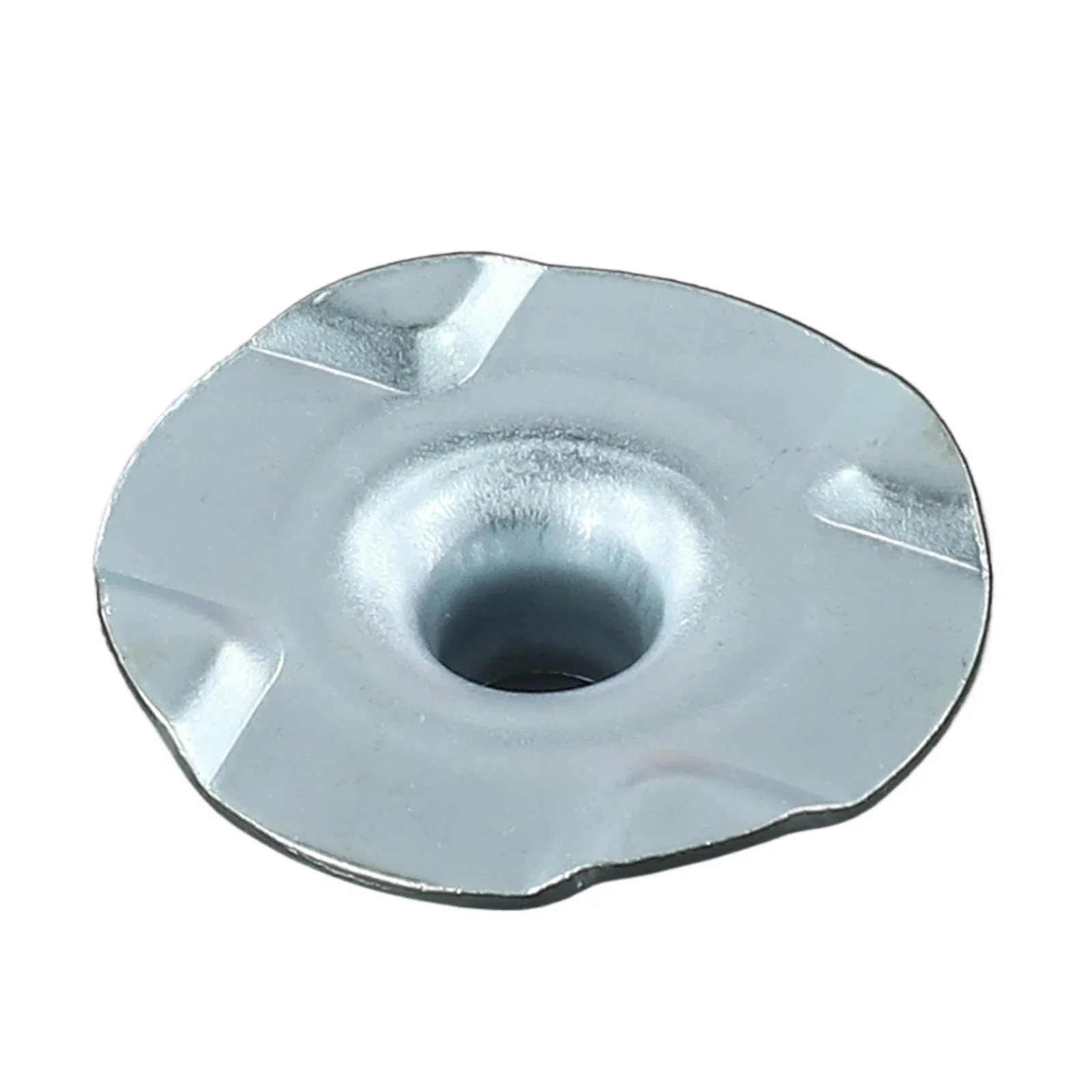 Durable Template Guide Bush For 3701 3703 3709 Trimming Machine, Enhance Precision Trimming, Easy To Install And Use
Durable Template Guide Bush For 3701 3703 3709 Trimming Machine, Enhance Precision Trimming, Easy To Install And Use
