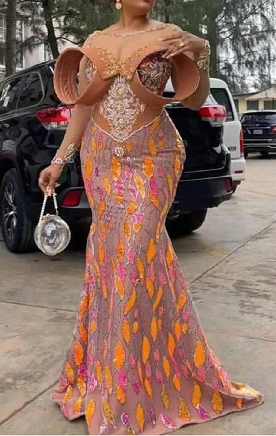 Красочная французская кружевная ткань с блестками 2023, Высококачественная африканская Тюлевая кружевная ткань, нигерийский материал для фотоплатья KJM2311
Красочная французская кружевная ткань с блестками 2023, Высококачественная африканская Тюлевая кружевная ткань, нигерийский материал для фотоплатья KJM2311