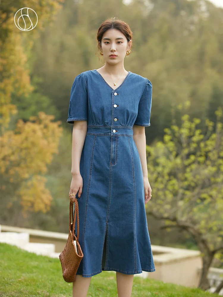 DUSHU 2022 Summer Vintage Denim Skirt Women Retro Waist Fishtail Split Thin Elastic V-neck Casual Commute Female Dress
DUSHU 2022 Summer Vintage Denim Skirt Women Retro Waist Fishtail Split Thin Elastic V-neck Casual Commute Female Dress