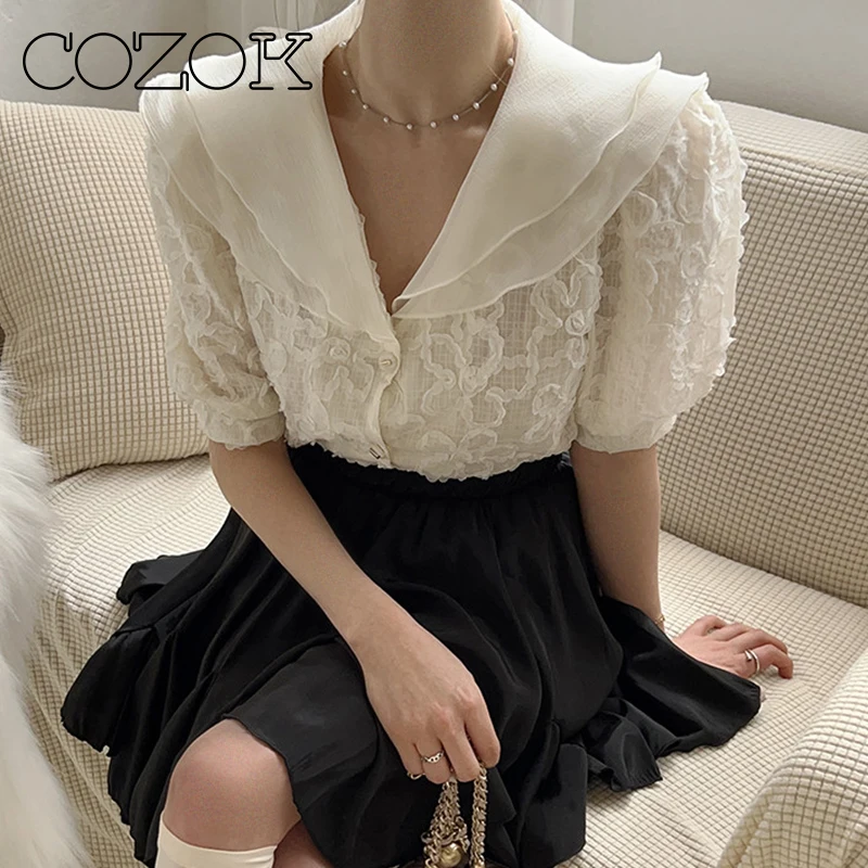 

COZOK Chic Summer Temperament Double Ruffled Collar Design Sense Niche Bubble Sleeve Three-dimensional Flower Blouse for Women