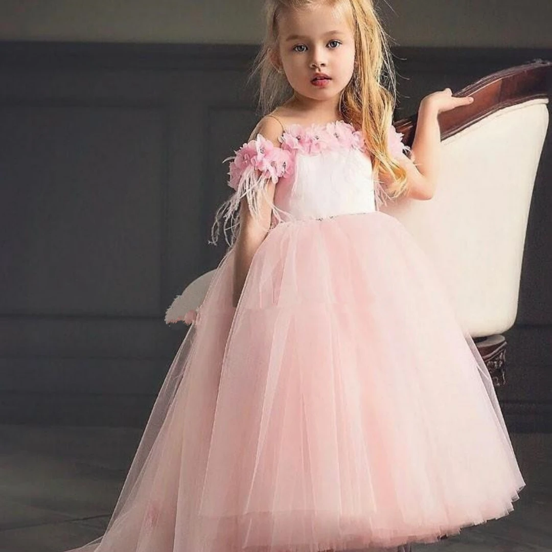 Flower Girls Dresses Tiered Crystals Pink A Line Floor Length Girl Kids Birthday Party Gown One Shoulder Sleeveless Communion
Flower Girls Dresses Tiered Crystals Pink A Line Floor Length Girl Kids Birthday Party Gown One Shoulder Sleeveless Communion