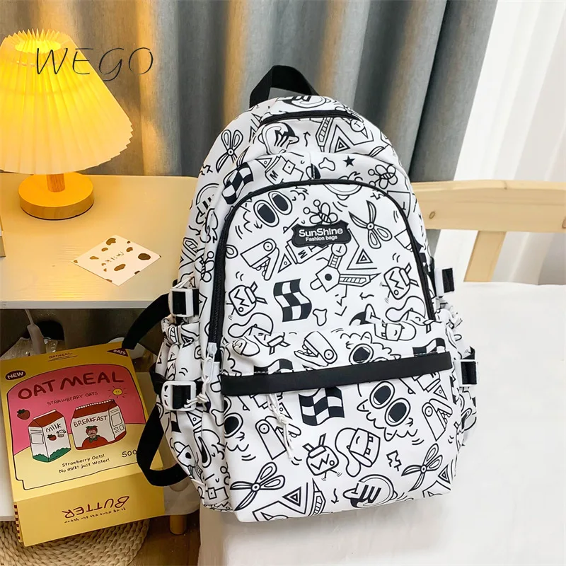 High School Students' Large Capacity Backpacks Middle Schoolbags Female Middle School Fashion Graffiti Cute Back Packs
High School Students' Large Capacity Backpacks Middle Schoolbags Female Middle School Fashion Graffiti Cute Back Packs