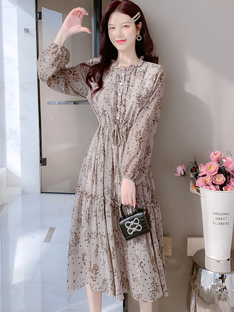 2023 Spring New Floral Chiffon Long Sleeve Dress Women Fashion Chic Ruffled Collar Casual Robe Korean Elegant Bodycon Long Dress
2023 Spring New Floral Chiffon Long Sleeve Dress Women Fashion Chic Ruffled Collar Casual Robe Korean Elegant Bodycon Long Dress