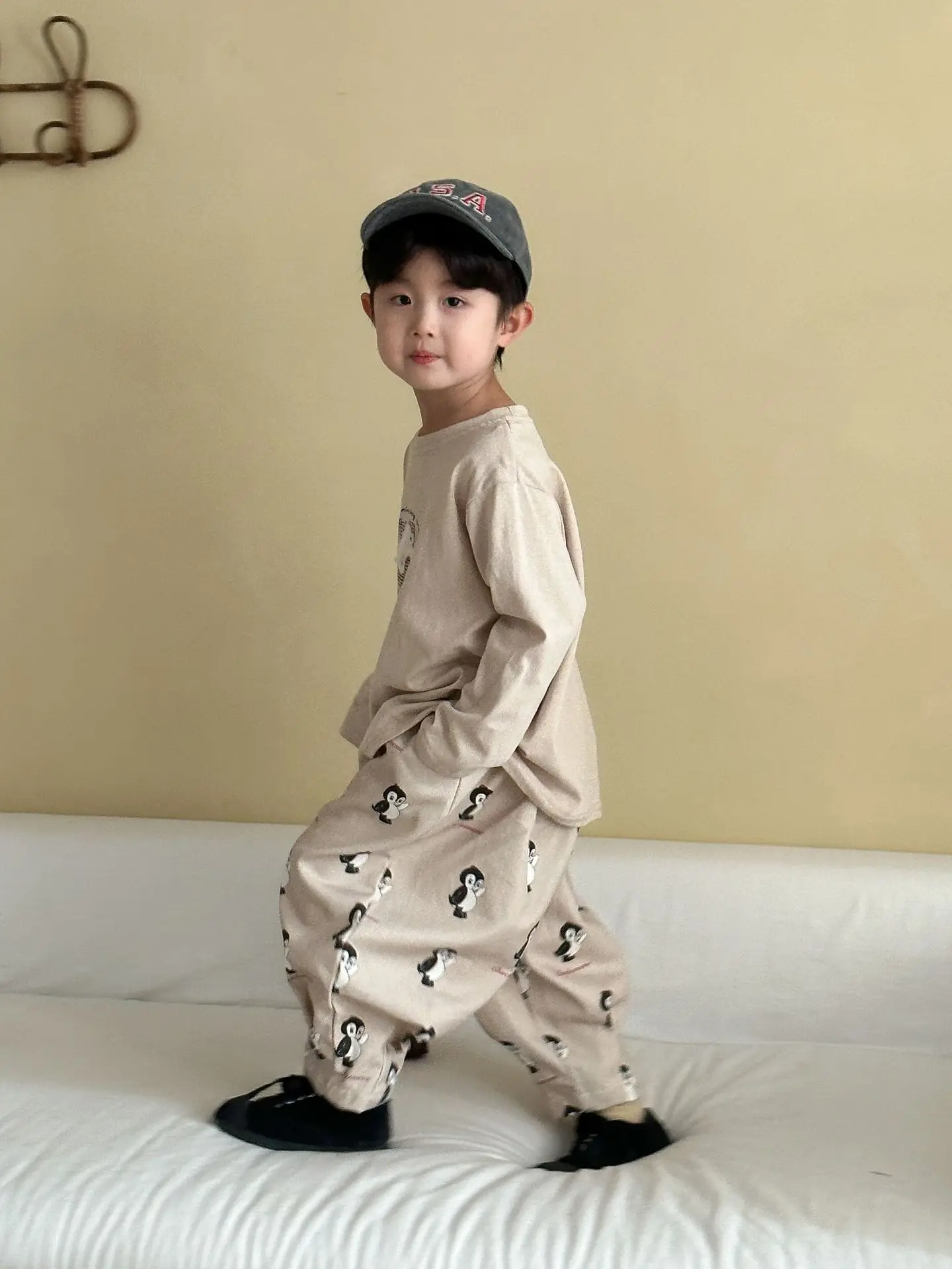 2025 Autumn New Children Long Sleeve T Shirts Girls Cotton Bottoming Shirts Boys Versatile Casual Tee Baby Tops Kids Clothes 26 S6de3debd7ed24d5c80a46e8dbbaddb8eo
