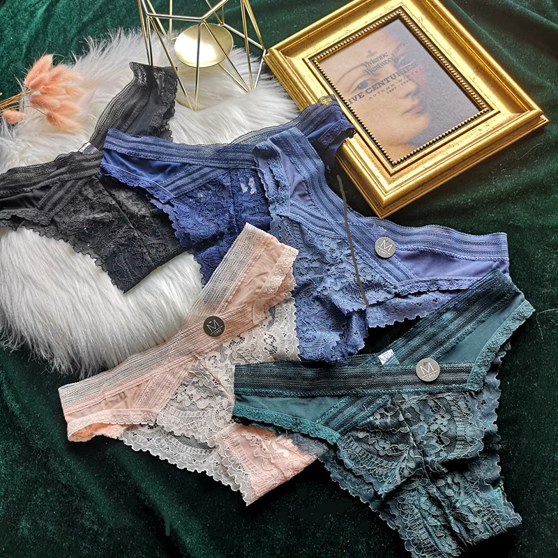 New European and American sexy lace temptation cross hollow panties women's low waist soft women's panties underwear women
New European and American sexy lace temptation cross hollow panties women's low waist soft women's panties underwear women