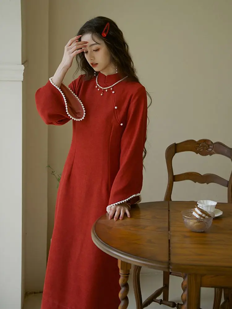 Red Cheongsam Chinese Style Vintage Dress Loose Qipao Women Daily Wedding Costumes Elegant Long Qipao S To XXL
Red Cheongsam Chinese Style Vintage Dress Loose Qipao Women Daily Wedding Costumes Elegant Long Qipao S To XXL