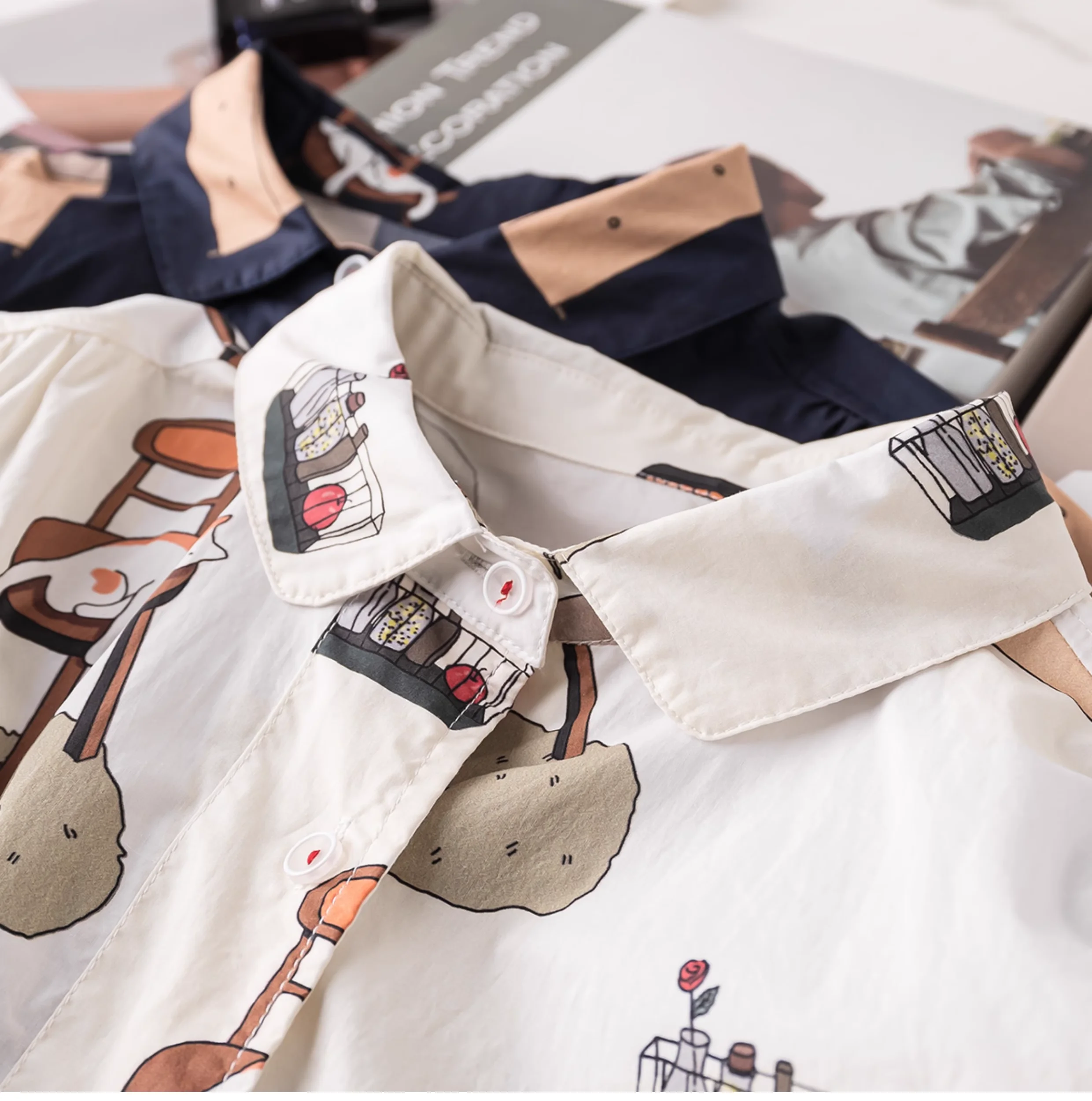 2024 Harajuku fashion large size tops female summer loose vintage short sleeve cartoon cat printed shirts and blouses
2024 Harajuku fashion large size tops female summer loose vintage short sleeve cartoon cat printed shirts and blouses