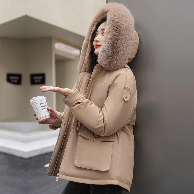 Новинка, свободные куртки на хлопковом наполнителе с флисовой подкладкой, зимние парки большого размера с капюшоном средней длины, женские повседневные ветрозащитные пальто с Кулиской
Новинка, свободные куртки на хлопковом наполнителе с флисовой подкладкой, зимние парки большого размера с капюшоном средней длины, женские повседневные ветрозащитные пальто с Кулиской