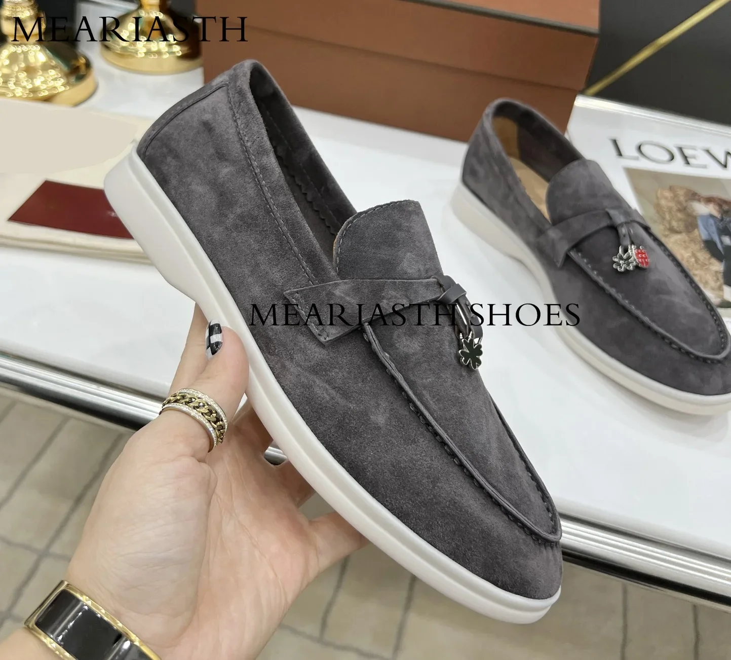 Meariasth Lock Decor Leather Loafers Casual Slip-on Plus Size European Designer Brand Shoes Moccasins Men Derby Shoes Oxfords
Meariasth Lock Decor Leather Loafers Casual Slip-on Plus Size European Designer Brand Shoes Moccasins Men Derby Shoes Oxfords