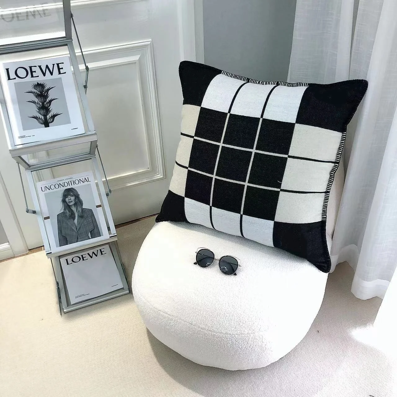 Модная наволочка H из искусственного кашемира
Модная наволочка H из искусственного кашемира