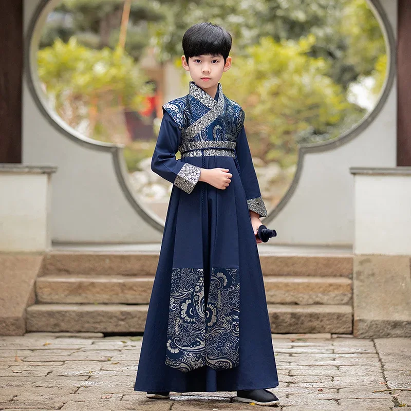 2023 New Traditional Chinese Style Boy Ancient Costume Hanfu Brocade Face Tang Suit Cosplay Heroes Handsome National Outfit
2023 New Traditional Chinese Style Boy Ancient Costume Hanfu Brocade Face Tang Suit Cosplay Heroes Handsome National Outfit
