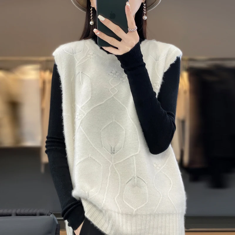2023 Autumn/Winter New Women's Sweater Pullover Round Neck Sleeveless Vest Loose Pure Wool Knitted Solid Jacquard College Styles
2023 Autumn/Winter New Women's Sweater Pullover Round Neck Sleeveless Vest Loose Pure Wool Knitted Solid Jacquard College Styles