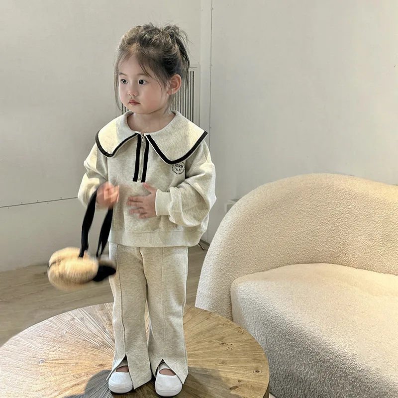 Fashion Girls Sweatshirt Sets Spring Long Sleeve Loose Pullovers Split Pants 2Pcs Suit 1-6Years Kids Autumn Hoodies Suits
Fashion Girls Sweatshirt Sets Spring Long Sleeve Loose Pullovers Split Pants 2Pcs Suit 1-6Years Kids Autumn Hoodies Suits
