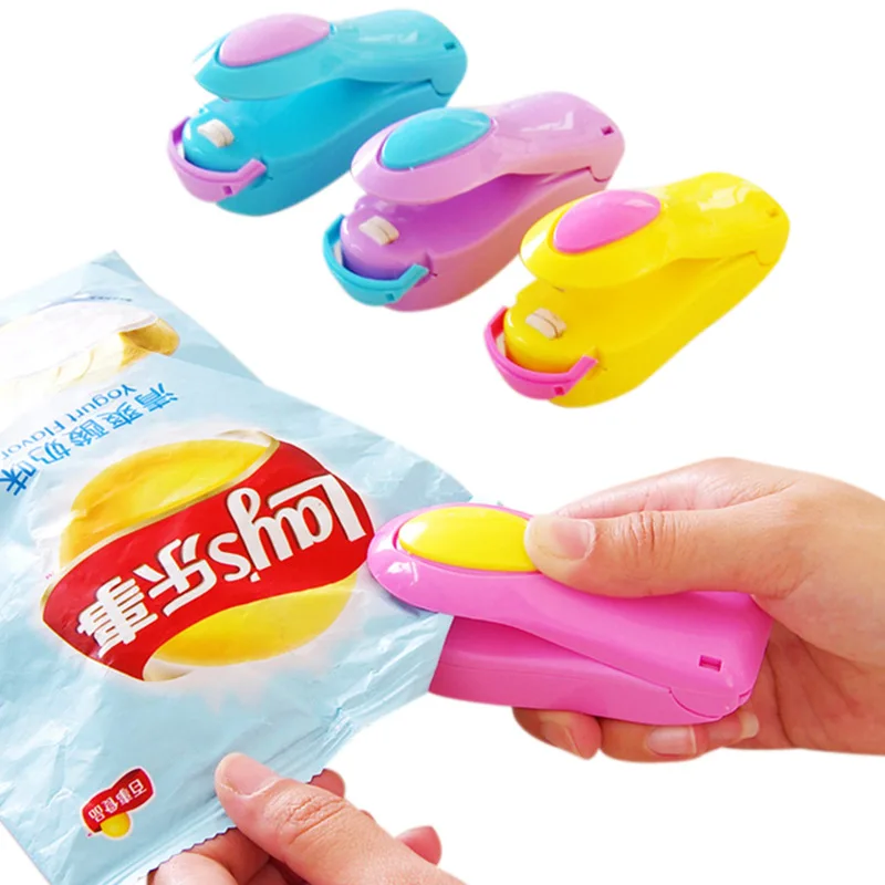 Mini Handheld Holder Electric Heating Snack Sealing Machine Machine Sealed Packaging Plastic Bag Sealed Food Bag Kitchen Gadgets
Mini Handheld Holder Electric Heating Snack Sealing Machine Machine Sealed Packaging Plastic Bag Sealed Food Bag Kitchen Gadgets