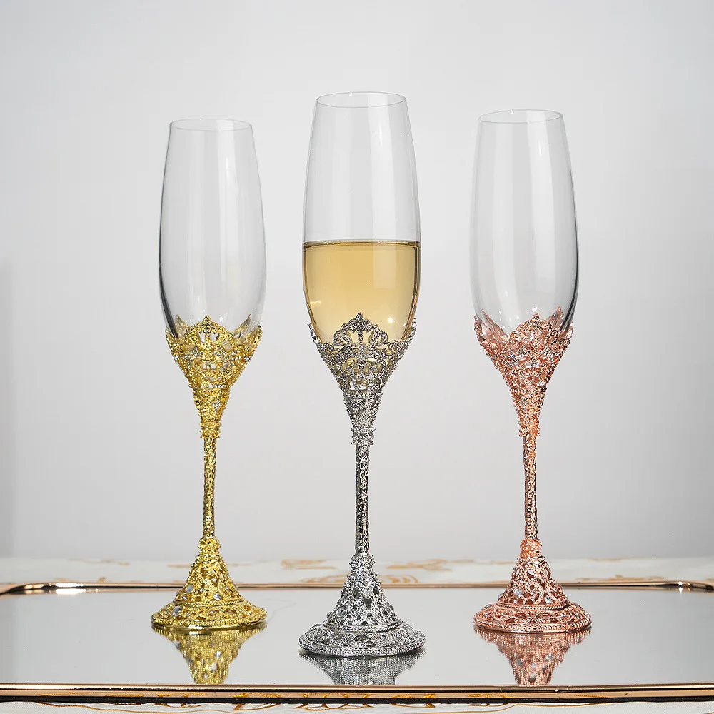 230ML Vintage Sparkling Wine Glasses Set, Exquisite Tall Champagne Glasses, Crystal Glass Gift Set 
230ML Vintage Sparkling Wine Glasses Set, Exquisite Tall Champagne Glasses, Crystal Glass Gift Set
