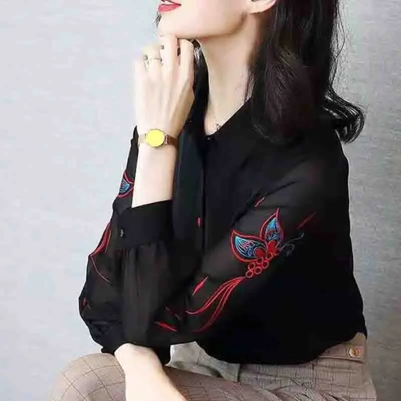 2024 Korean Women Black Long Sleeved Chiffon Embroidered Shirt Top Female Spring New Temperament Loose Fitting Embroidery Blouse
2024 Korean Women Black Long Sleeved Chiffon Embroidered Shirt Top Female Spring New Temperament Loose Fitting Embroidery Blouse