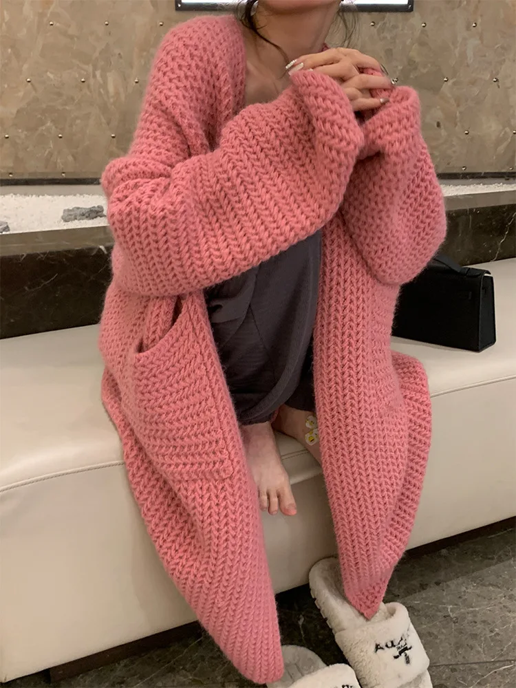 2024 Autumn Winter Casual V-Neck Knitting Long Sleeve Oversized Cardigans Women Sweet Solid Single Breasted Ladies Loose Sweater 
2024 Autumn Winter Casual V-Neck Knitting Long Sleeve Oversized Cardigans Women Sweet Solid Single Breasted Ladies Loose Sweater