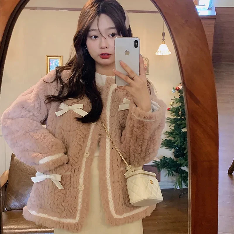 MEXZT Sweet Faux Lamb Wool Coat Women Thick Bow Patchwork Jacket Winter Vintage Korean Elegant Faux Fur Casual Outerwear Tops
MEXZT Sweet Faux Lamb Wool Coat Women Thick Bow Patchwork Jacket Winter Vintage Korean Elegant Faux Fur Casual Outerwear Tops