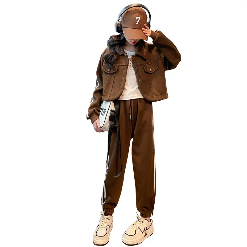 Spring New Outfits for Girls Fashion Casual Set Short Jacket + Vest + Side Striped Pant 3pcs Teens Clothes Sportswear Suit 4-14Y
Spring New Outfits for Girls Fashion Casual Set Short Jacket + Vest + Side Striped Pant 3pcs Teens Clothes Sportswear Suit 4-14Y
