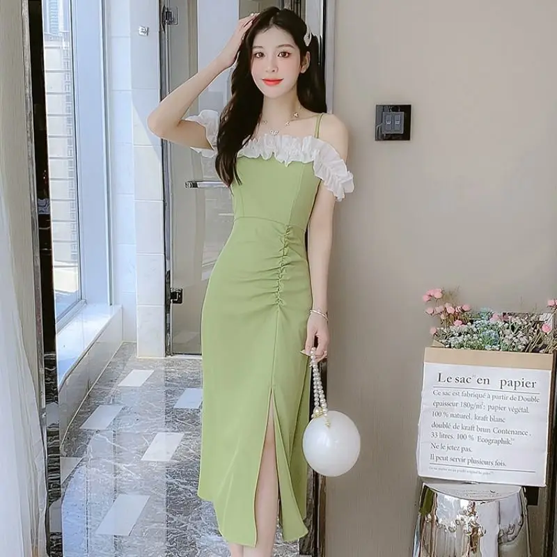 One-line shoulder strap dress summer dress 2024 new temperament slimming Sen tied slit long dress
One-line shoulder strap dress summer dress 2024 new temperament slimming Sen tied slit long dress
