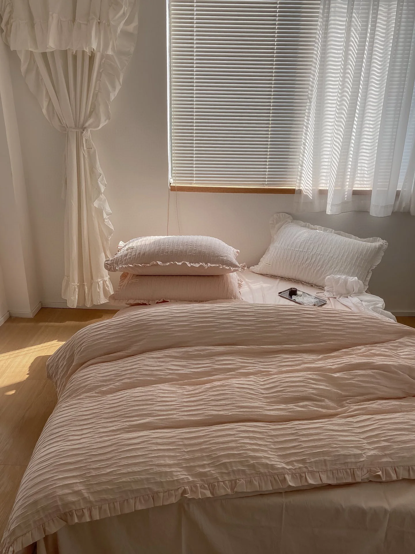 Wrinkled Yarn Four Piece Set of Washable Cotton Water Wave Pattern Wrinkled Korean Simple Lace Bedding
Wrinkled Yarn Four Piece Set of Washable Cotton Water Wave Pattern Wrinkled Korean Simple Lace Bedding