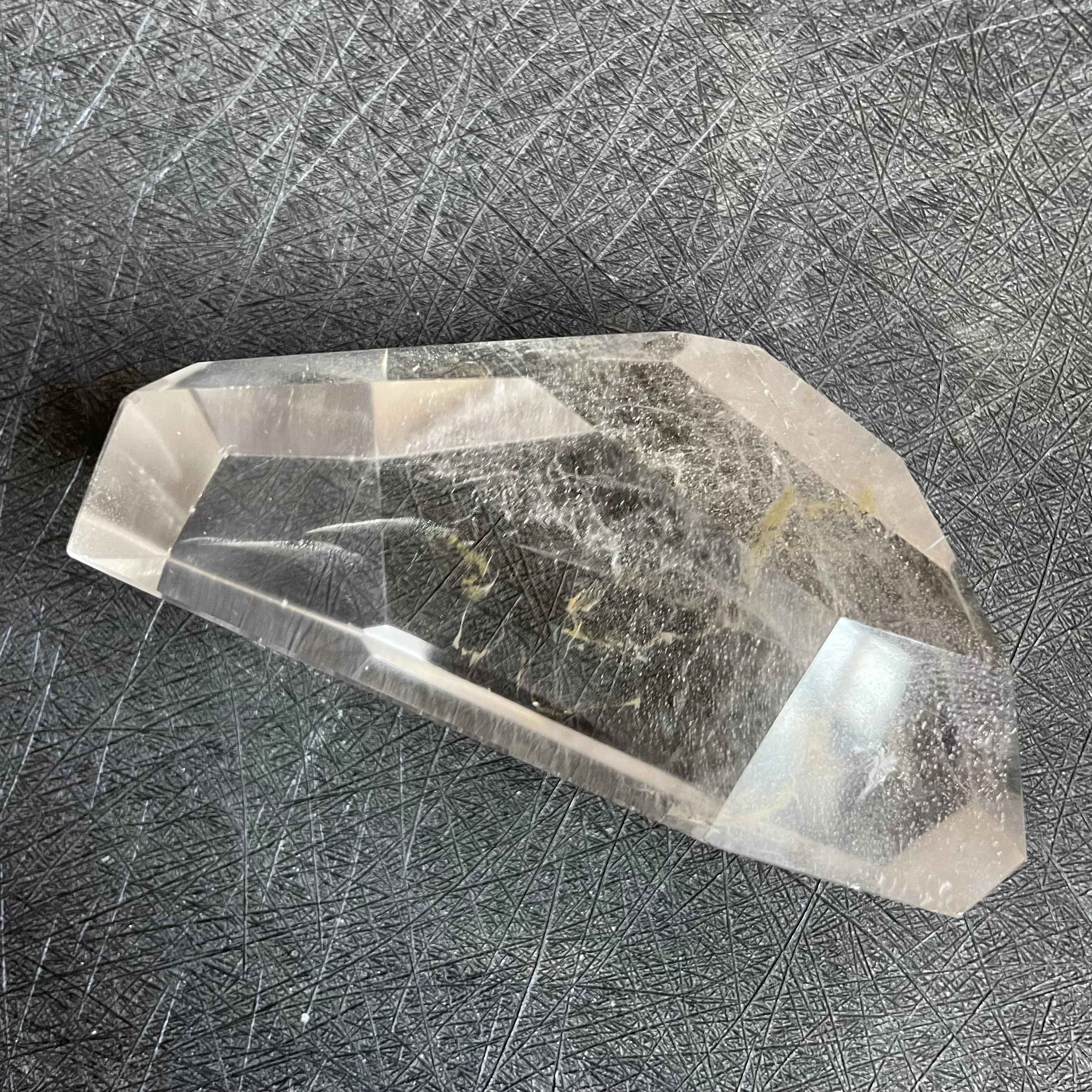 117g Natural Clear Quartz Smoky Crystal Polished Rock Stone Healing Reiki Gemstone
117g Natural Clear Quartz Smoky Crystal Polished Rock Stone Healing Reiki Gemstone