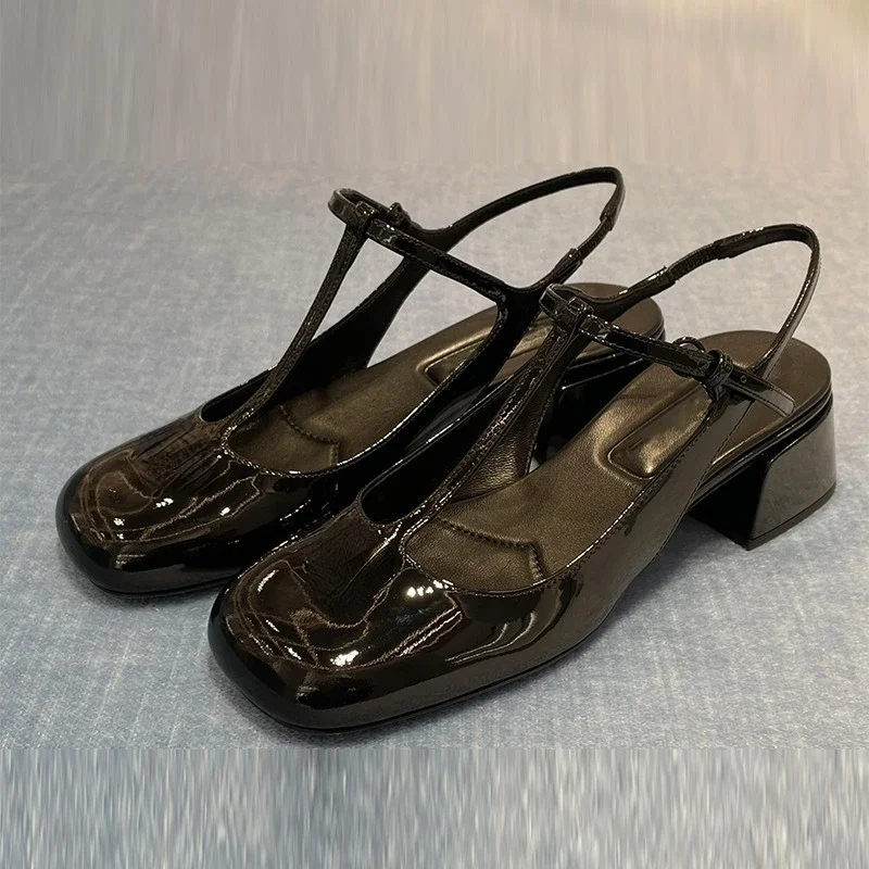 Baotou Sandals Women's 2024 Fashion Patent Leather Mary Jane Women's Shoes with Shallow Heels
Baotou Sandals Women's 2024 Fashion Patent Leather Mary Jane Women's Shoes with Shallow Heels