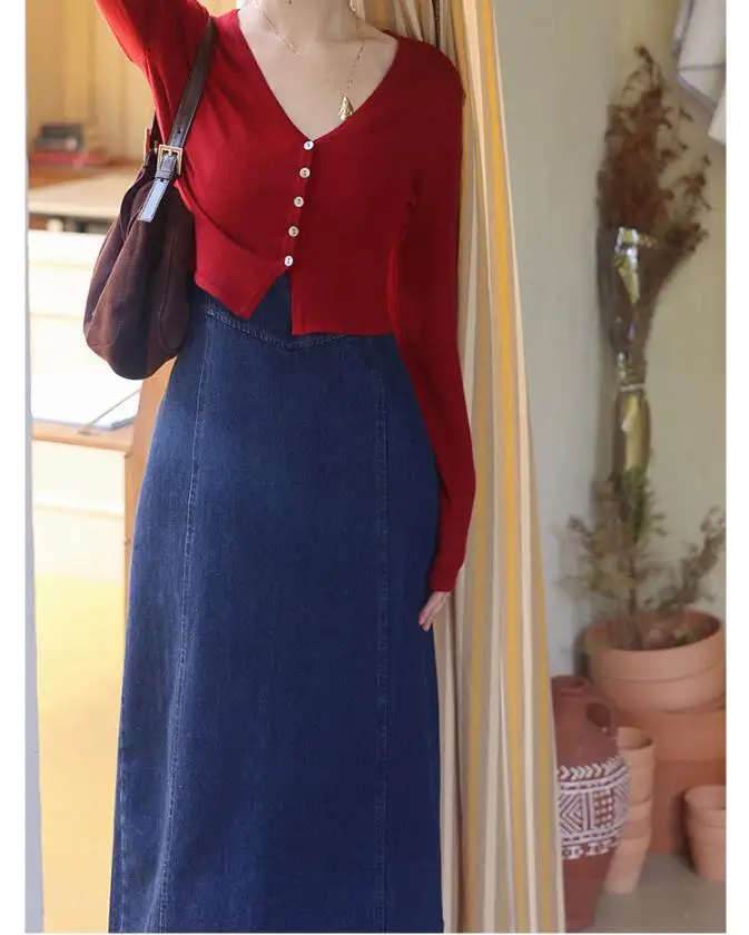 Spring New French Red Coat and Blue Denim Camisole Dress Elegant and High-end Cool Style Mid Length Skirt for Women's Clothing
Spring New French Red Coat and Blue Denim Camisole Dress Elegant and High-end Cool Style Mid Length Skirt for Women's Clothing