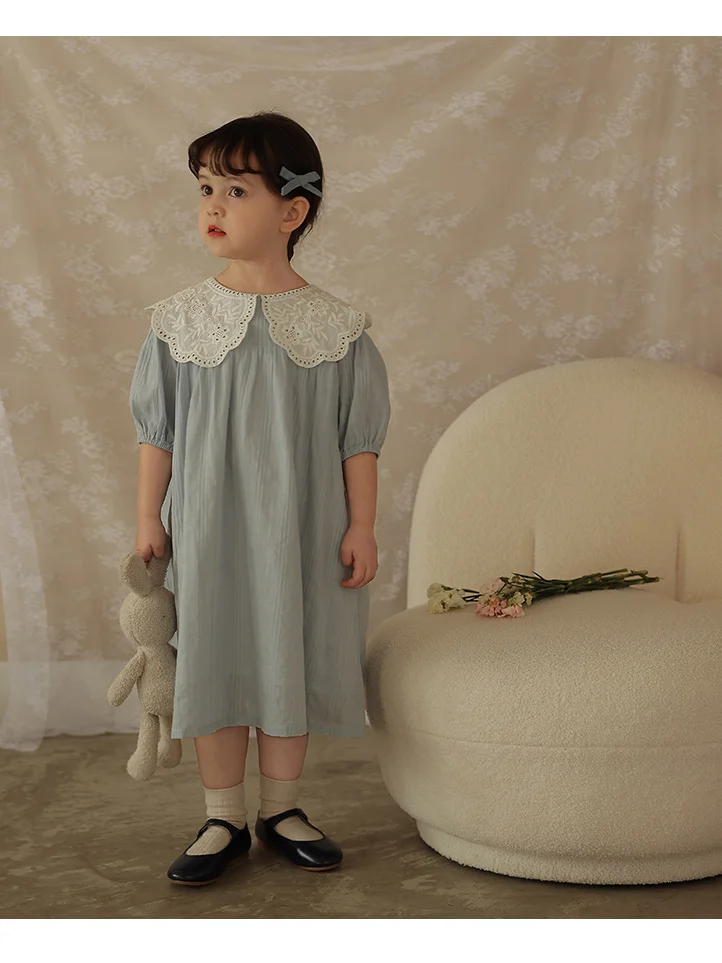 2023 Summer Girls' French Vintage Lace Neck Dress Baby Summer Cotton Short Sleeve Princess Dress Long Dress
2023 Summer Girls' French Vintage Lace Neck Dress Baby Summer Cotton Short Sleeve Princess Dress Long Dress