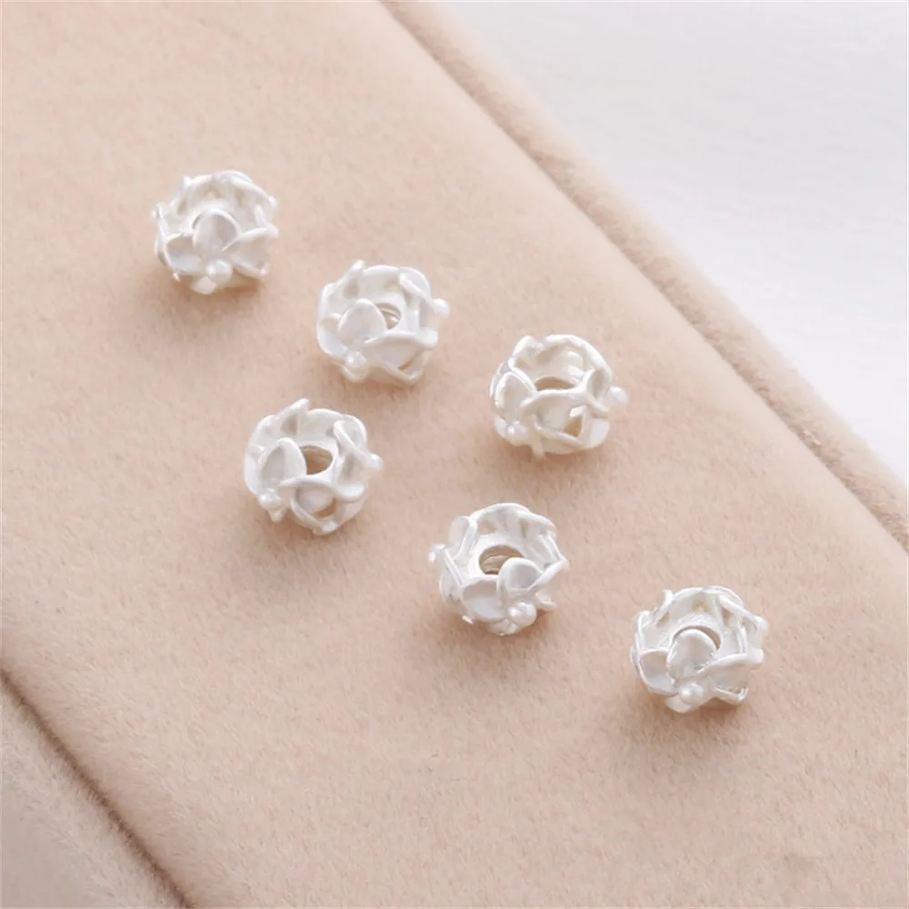 18K gold clad matte gold silver cast copper three five leaf flower spacer bead spacer diy bracelet necklace jewelry accessories
18K gold clad matte gold silver cast copper three five leaf flower spacer bead spacer diy bracelet necklace jewelry accessories