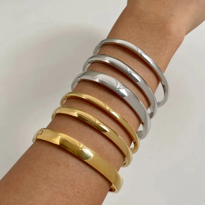 Stainless Steel Pure Gold Pvd Plated Plain Pattern Bracelet for Women's Simple 3 Piece Stackable Bracelet Jewelry LL230505
Stainless Steel Pure Gold Pvd Plated Plain Pattern Bracelet for Women's Simple 3 Piece Stackable Bracelet Jewelry LL230505