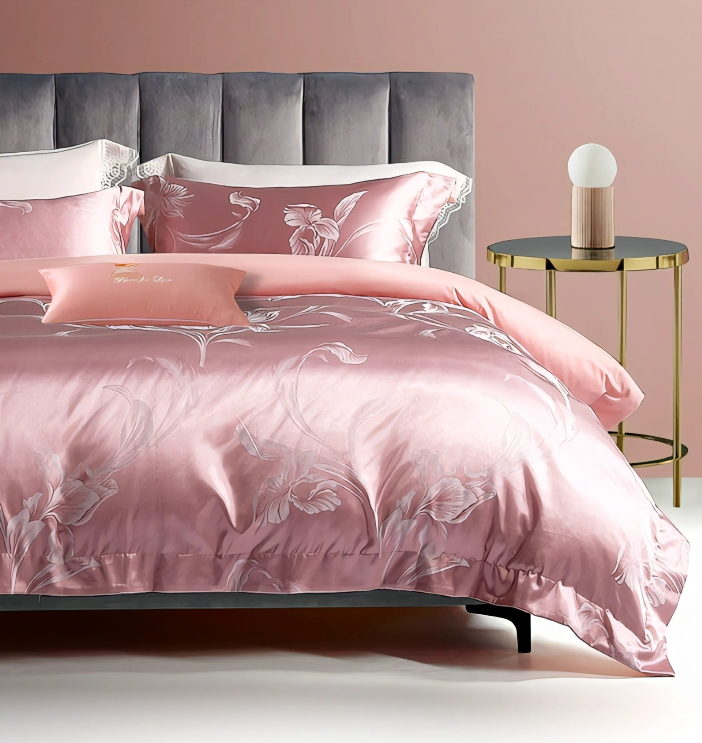 Plain jacquard four-piece simple light luxury home kit single and double bed sheet cover bed cover 
Plain jacquard four-piece simple light luxury home kit single and double bed sheet cover bed cover