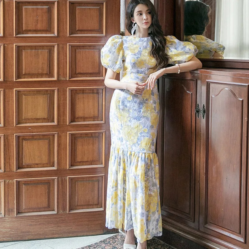 Vintage Floral Printed floral Fish Tail Long Dress Women Fashionable Elegant Slim Fitting O-Neck Lantern Sleeve Dresses Summer
Vintage Floral Printed floral Fish Tail Long Dress Women Fashionable Elegant Slim Fitting O-Neck Lantern Sleeve Dresses Summer