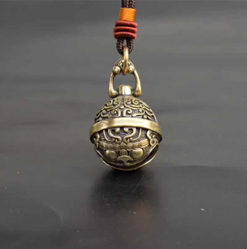 Dingdang Bell Christmas Bronze Bell Pendant Dangle Beads Pendant Party Christmas Tree Decorative Pendant DIY Crafts Handmade Acc
Dingdang Bell Christmas Bronze Bell Pendant Dangle Beads Pendant Party Christmas Tree Decorative Pendant DIY Crafts Handmade Acc