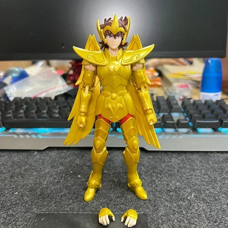 

16cm Saint Seiya Seiya Golden Spot Anime Heroes Sagittarius Pegasus Action Pvc Figures Collection Model Ornaments