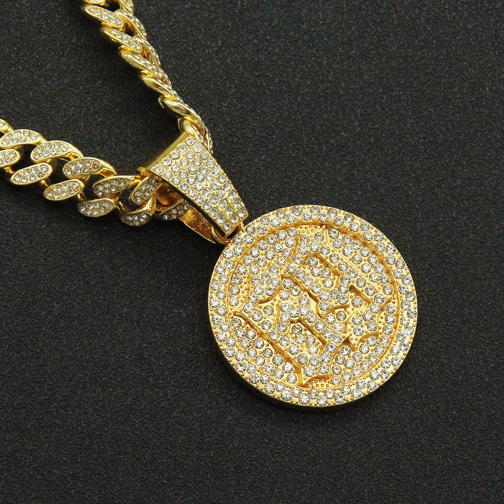 Hip Hop Iced Out Cuban Chains Bling Diamond Number 69 Brand Pendant Mens Necklaces Miami Gold Chain Charm Mens Jewelry Choker
Hip Hop Iced Out Cuban Chains Bling Diamond Number 69 Brand Pendant Mens Necklaces Miami Gold Chain Charm Mens Jewelry Choker