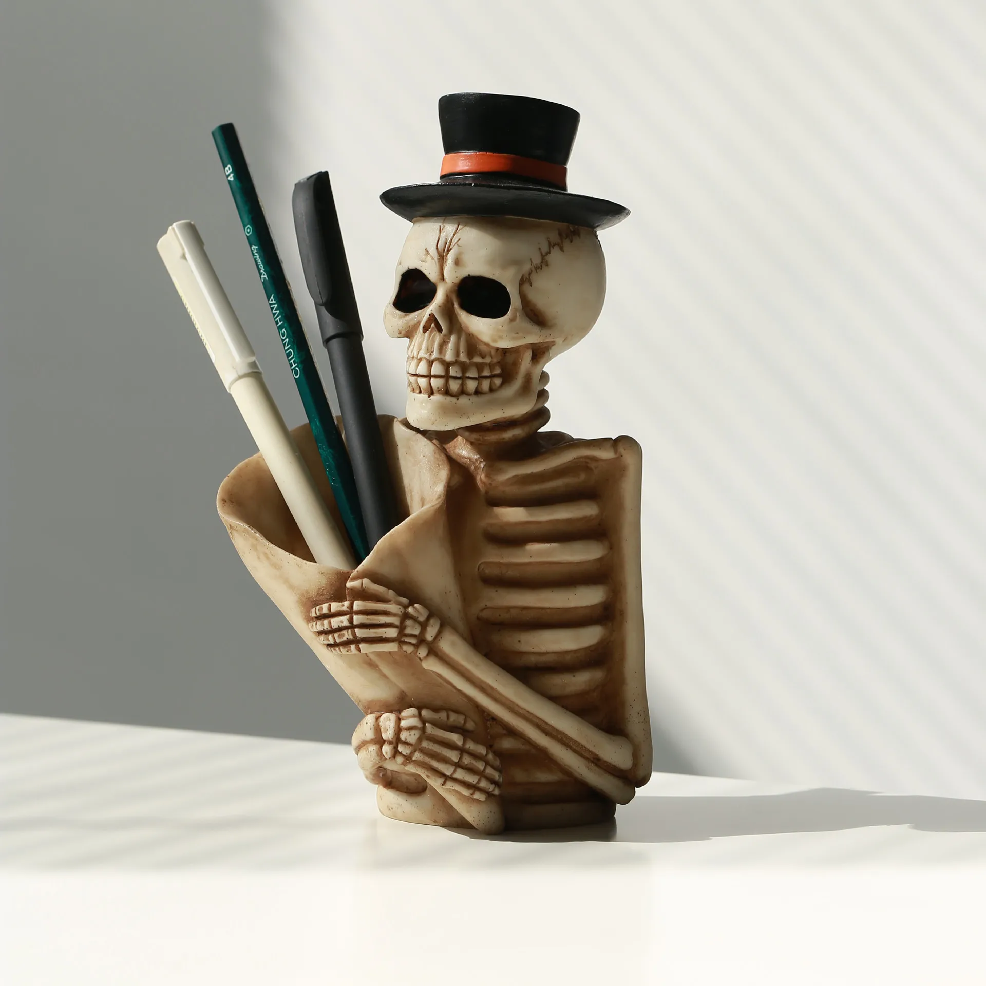 Vintage Skeleton Organizer, Tabletop Pen Holder, Ring Jewelry Organizer, Bathroom Toothbrush Holder, Desk Decoration 
Vintage Skeleton Organizer, Tabletop Pen Holder, Ring Jewelry Organizer, Bathroom Toothbrush Holder, Desk Decoration