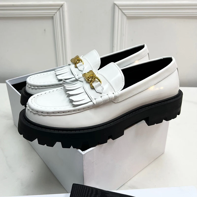 Ladies Casual Shoes Summer New Unique Metal Decor Round Toe Leisure Shoes Real Leather Upper Comfortable Texture Female Loafers
Ladies Casual Shoes Summer New Unique Metal Decor Round Toe Leisure Shoes Real Leather Upper Comfortable Texture Female Loafers