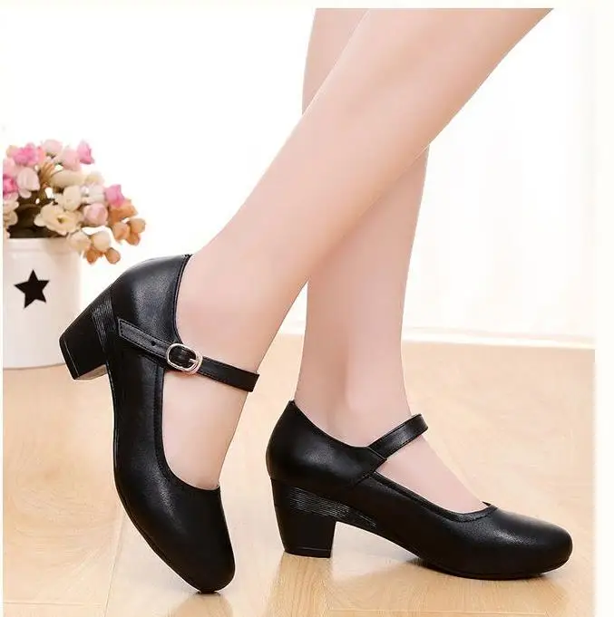 2022 new large size linen slippers home couple indoor slippers wood floor cotton and linen home summer sandals gs-001
2022 new large size linen slippers home couple indoor slippers wood floor cotton and linen home summer sandals gs-001