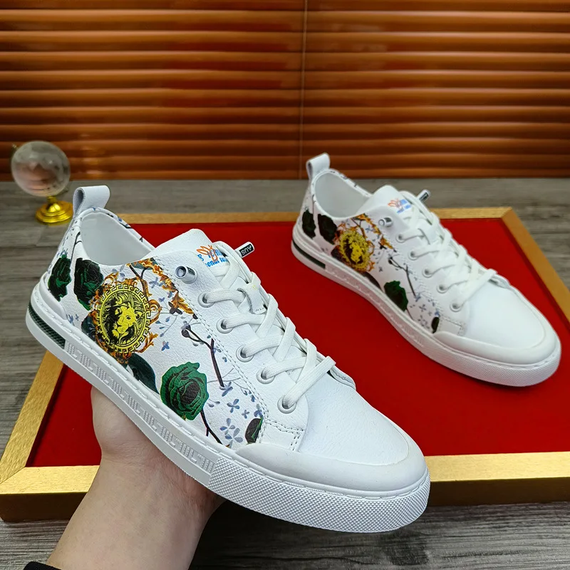 Personalized men's shoes spring and fall hundred outdoor lazy board shoes leather breathable fashion casual shoes
Personalized men's shoes spring and fall hundred outdoor lazy board shoes leather breathable fashion casual shoes