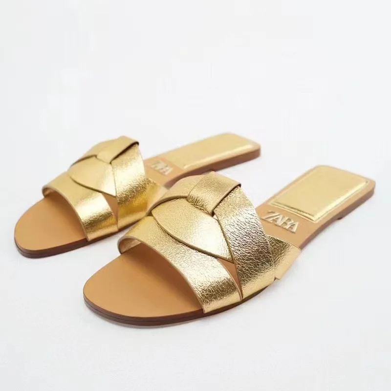 Summer New Square Head Open Toe Flat Bottom Slippers for casual and versatile beach wear. Low Heel Large Women's Sandals
Summer New Square Head Open Toe Flat Bottom Slippers for casual and versatile beach wear. Low Heel Large Women's Sandals