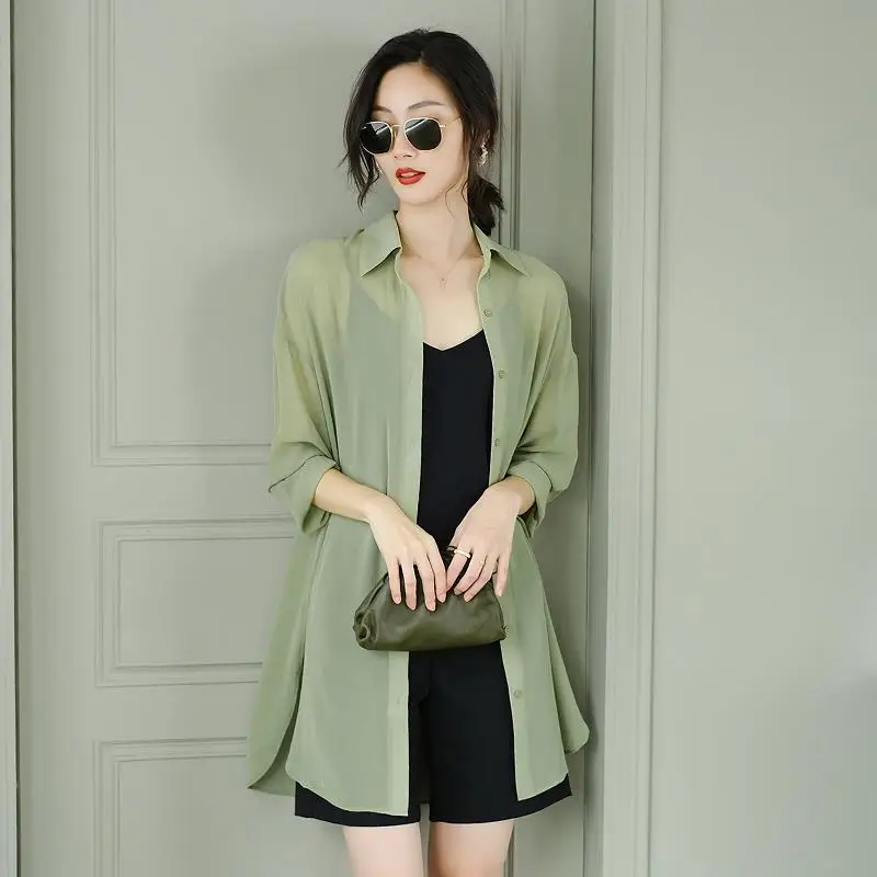2024 Sunscreen Shirt Women Thin Summer Clothes Fashion Buttons Blouses Elegant Loose Long Sleeve See Through Tops Blouse R79
2024 Sunscreen Shirt Women Thin Summer Clothes Fashion Buttons Blouses Elegant Loose Long Sleeve See Through Tops Blouse R79