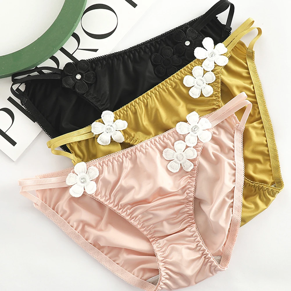 Sweet Women Sexy Flower Panties Smooth Satin Bikini Hombre Lingerie Breathable Low Waist Female Swimwear Beachwear Briefs 2023
Sweet Women Sexy Flower Panties Smooth Satin Bikini Hombre Lingerie Breathable Low Waist Female Swimwear Beachwear Briefs 2023