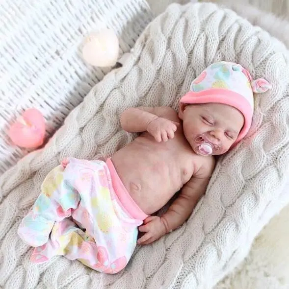 50CM Full Vinyl Girl Reborn April With Handmade Curly Hair Finished Baby Doll High Quality Toy Gift For Kids Girl
50CM Full Vinyl Girl Reborn April With Handmade Curly Hair Finished Baby Doll High Quality Toy Gift For Kids Girl