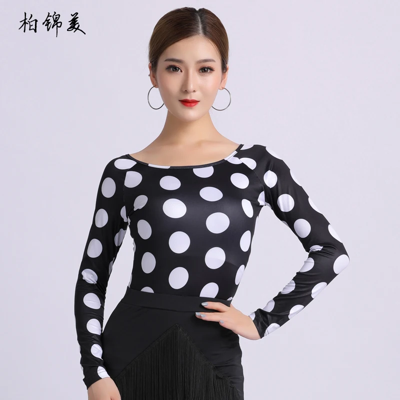 Latin dance shirt women's long-sleeved autumn and winter new clothing competition performance national standard modern dance bod
Latin dance shirt women's long-sleeved autumn and winter new clothing competition performance national standard modern dance bod