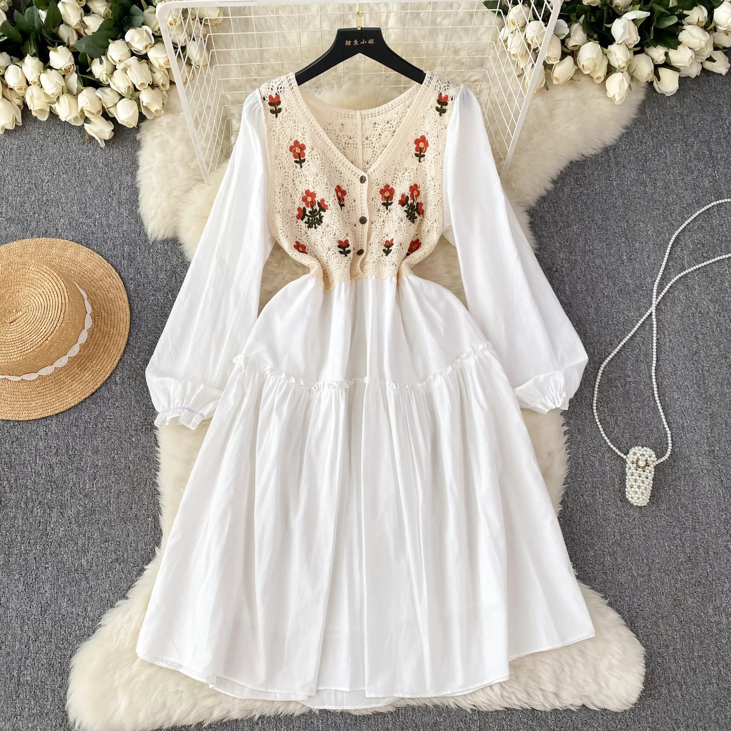 Retro Elegant Embroidery Patchwork V Neck Knit Dress A-line Flare Long Sleeve Casual High Waist Dress Women Autumn
Retro Elegant Embroidery Patchwork V Neck Knit Dress A-line Flare Long Sleeve Casual High Waist Dress Women Autumn