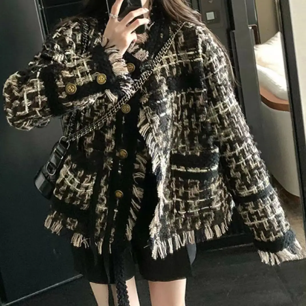 2023 Woven Fringed Woolen Short Jacket for Women's Autumn Winter Thickened Tweed Coat Cardigan Korean Version
2023 Woven Fringed Woolen Short Jacket for Women's Autumn Winter Thickened Tweed Coat Cardigan Korean Version