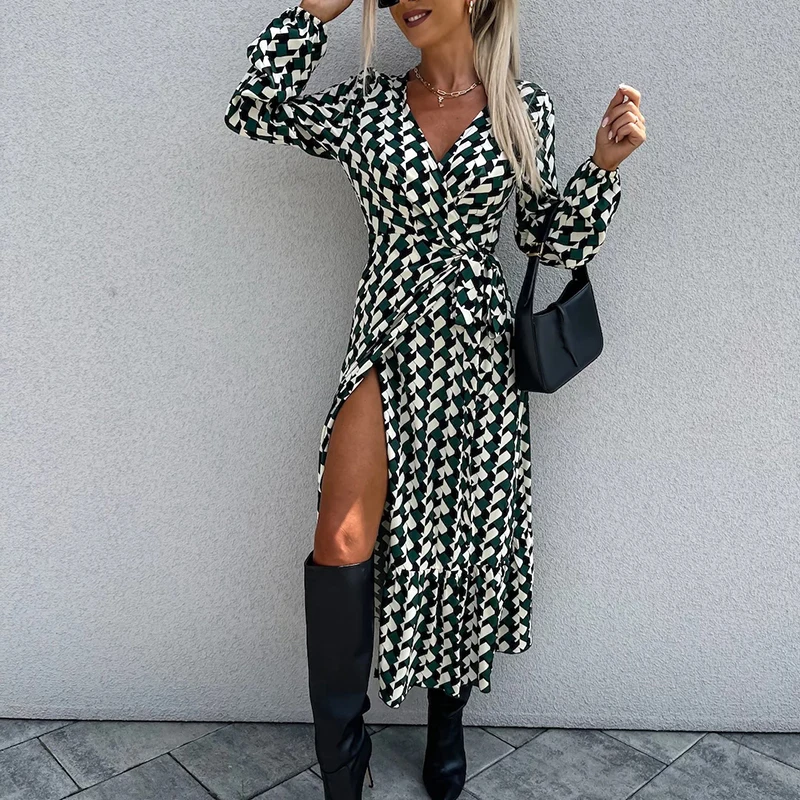 Women V Neck High Waist Lace-up Party Dress Fashion Casual Pattern Print Long Dress Elegant Long Sleeve High Split Holiday Dress
Women V Neck High Waist Lace-up Party Dress Fashion Casual Pattern Print Long Dress Elegant Long Sleeve High Split Holiday Dress