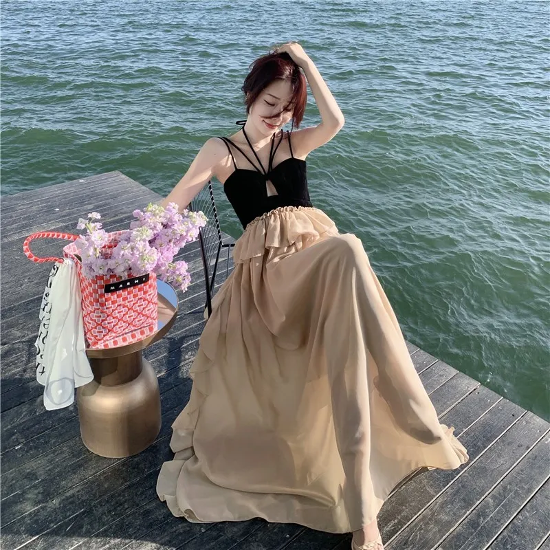 2023 French Style Retro Design Wind Hanging Neck Splicing Suspender Dress High Quality Gown Free Shipping
2023 French Style Retro Design Wind Hanging Neck Splicing Suspender Dress High Quality Gown Free Shipping